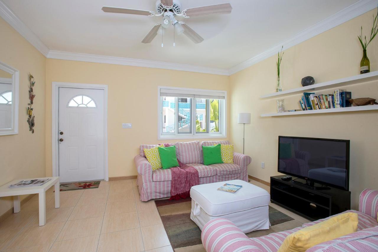 Sir Charles Guest House Palmetto Point Extérieur photo