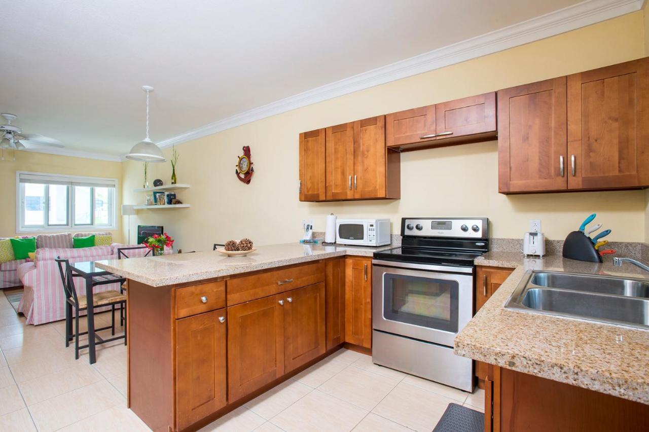 Sir Charles Guest House Palmetto Point Extérieur photo