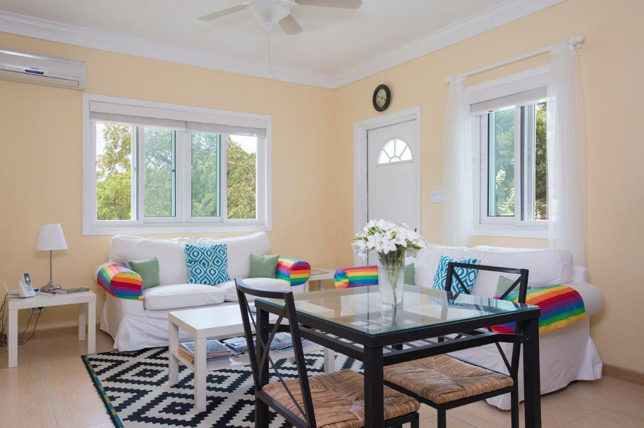 Sir Charles Guest House Palmetto Point Extérieur photo