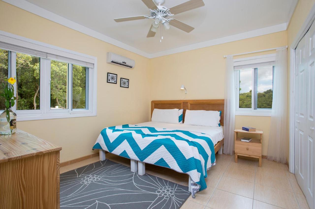 Sir Charles Guest House Palmetto Point Extérieur photo